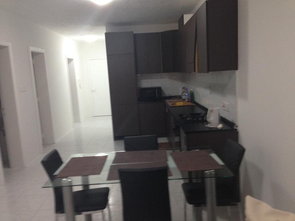 14 Apartment